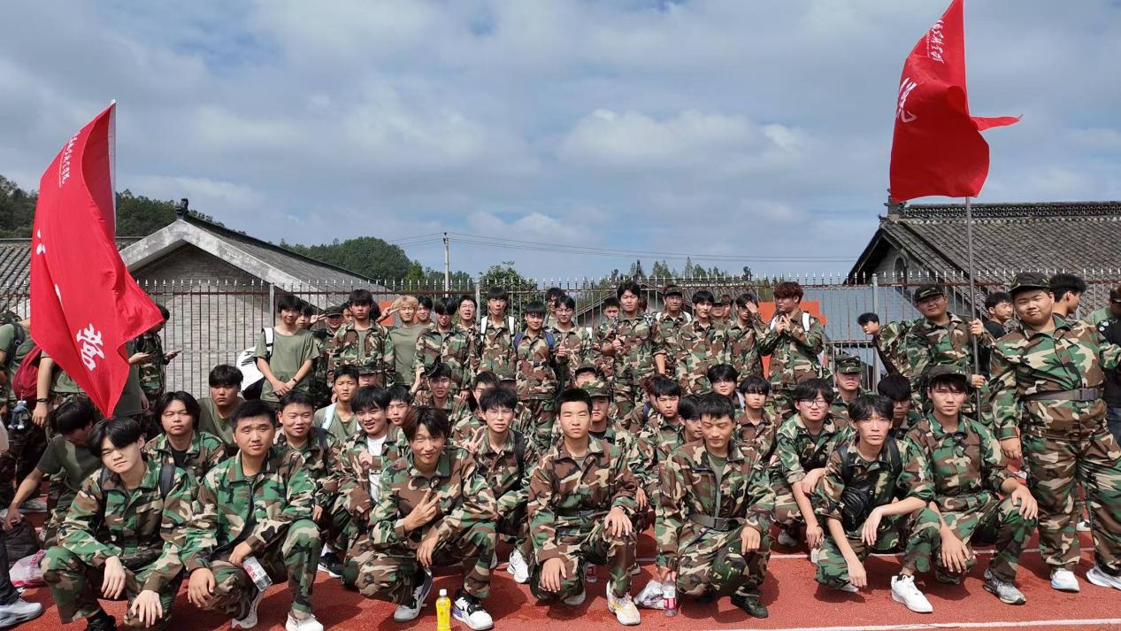 图片5.jpg 图片5.jpg